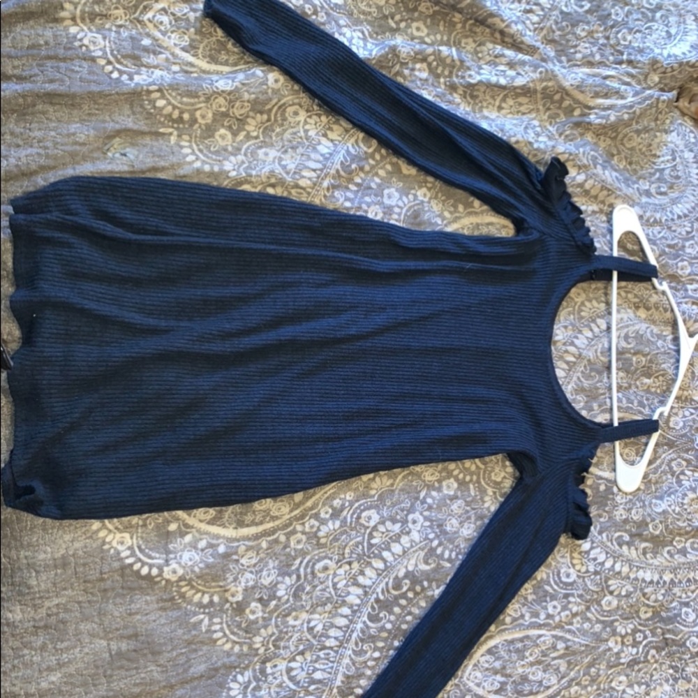 Hollister shoulder dress